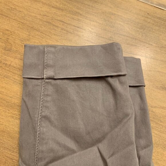 J Brand Anja Cuffed Cropped Jeans in Melody Grey Size 25 - Picture 5 of 12